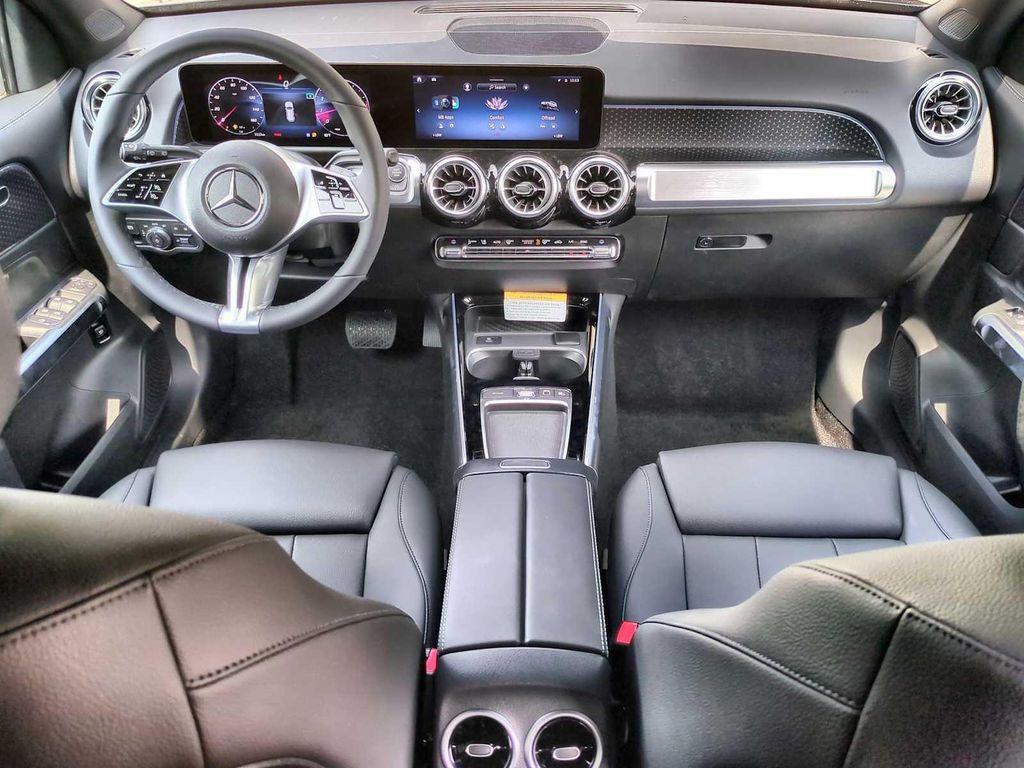 new 2025 Mercedes-Benz GLB 250 car, priced at $49,595