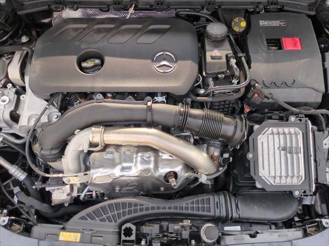 new 2025 Mercedes-Benz GLB 250 car, priced at $49,595