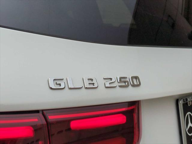 new 2025 Mercedes-Benz GLB 250 car, priced at $49,595