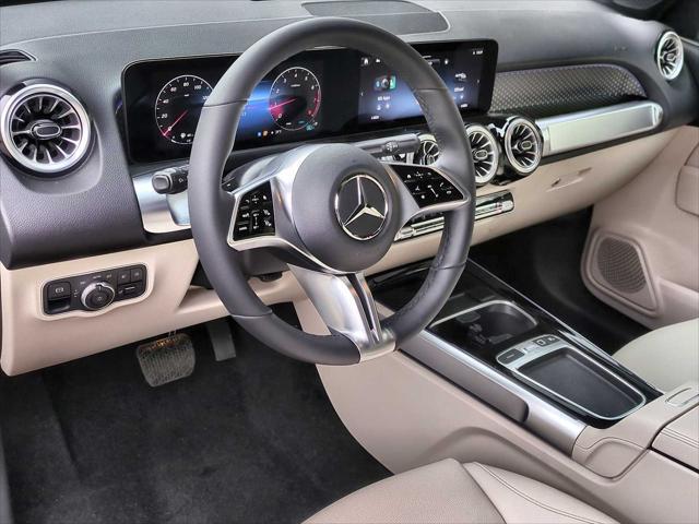 new 2025 Mercedes-Benz GLB 250 car, priced at $49,595