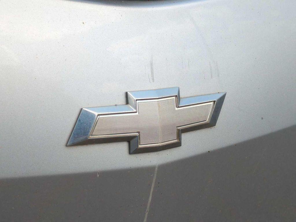 used 2010 Chevrolet Traverse car, priced at $2,999