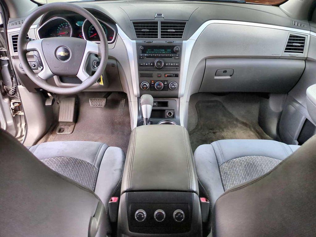 used 2010 Chevrolet Traverse car, priced at $2,999