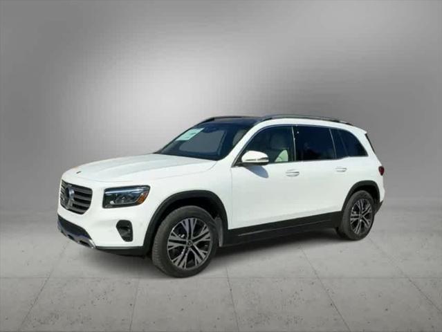 new 2024 Mercedes-Benz GLB 250 car, priced at $53,215