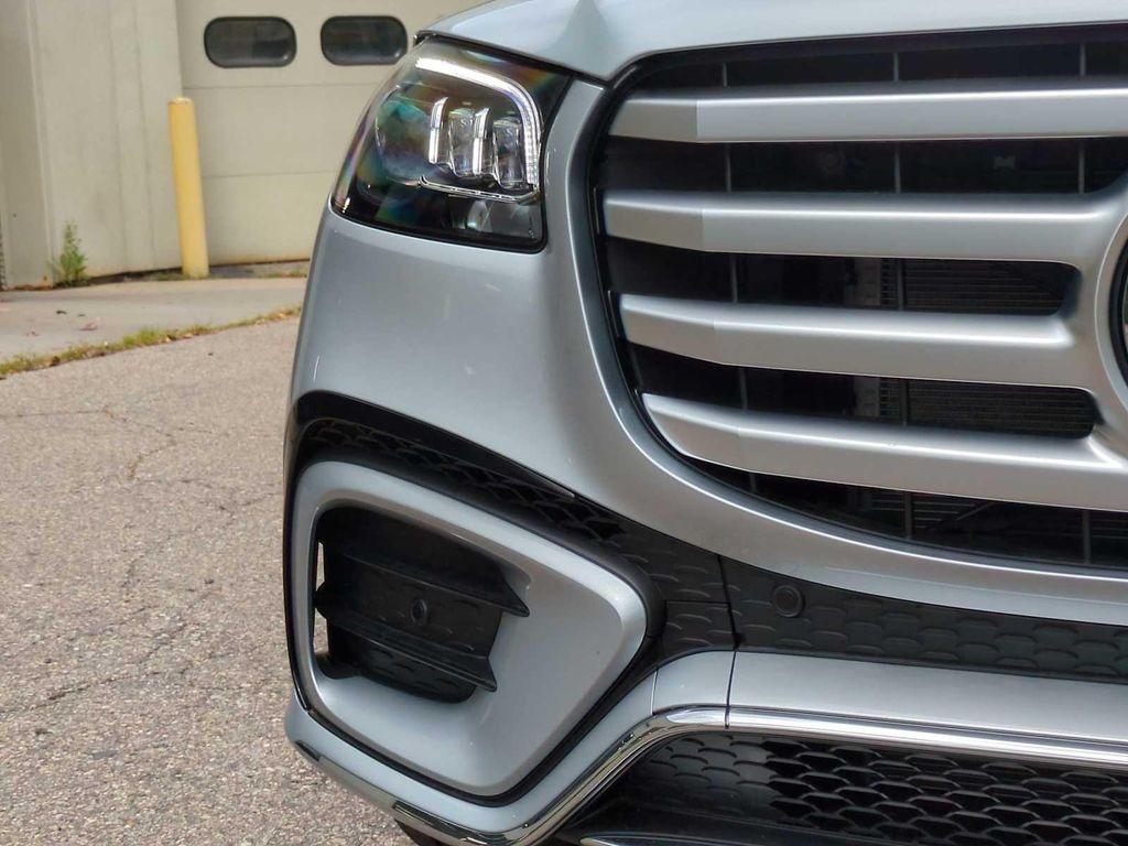 new 2025 Mercedes-Benz GLS 450 car, priced at $95,365