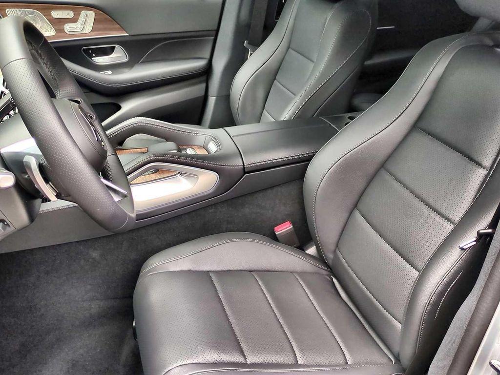new 2025 Mercedes-Benz GLS 450 car, priced at $95,365