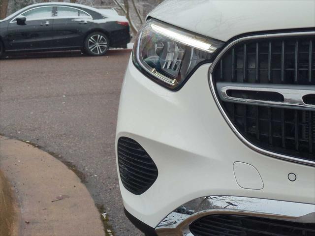 new 2025 Mercedes-Benz GLC 300 car, priced at $57,665