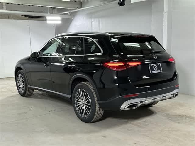 new 2024 Mercedes-Benz GLC 300 car, priced at $53,415