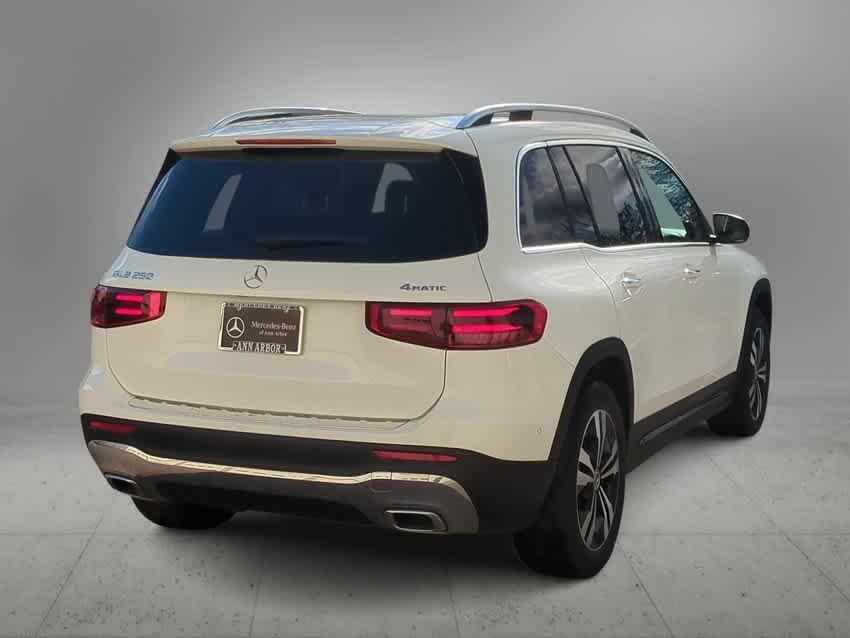 used 2025 Mercedes-Benz GLB 250 car, priced at $42,888