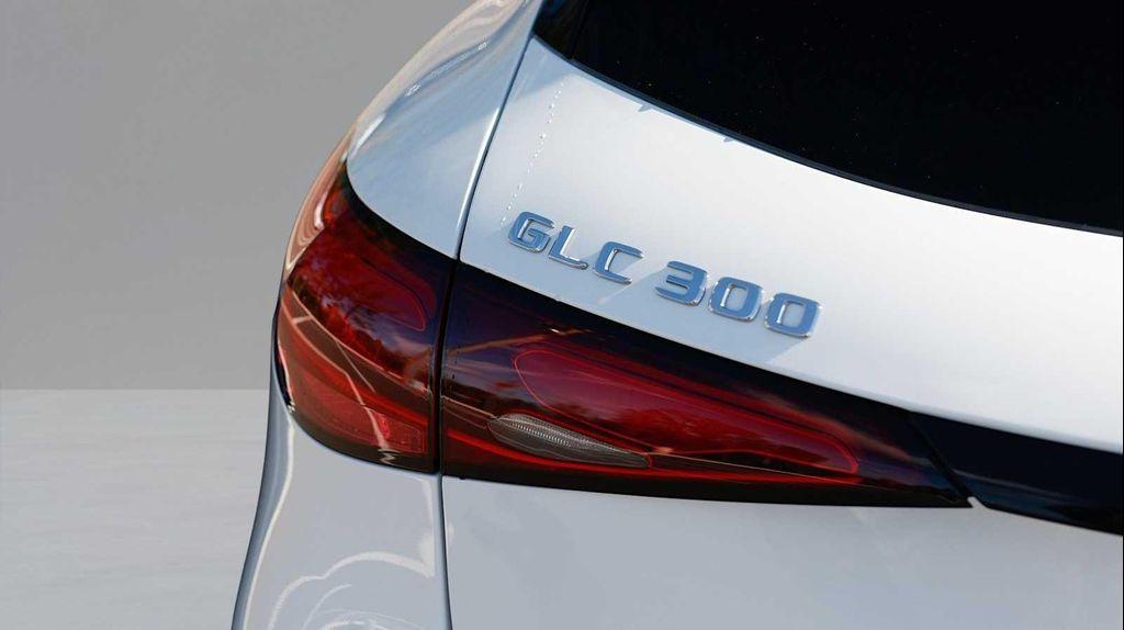 new 2026 Mercedes-Benz GLC 300 car, priced at $59,020