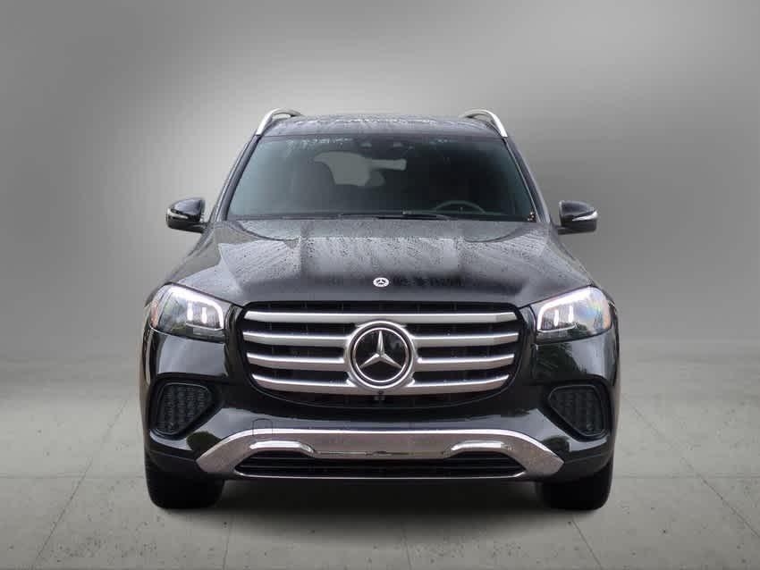 new 2025 Mercedes-Benz GLS 450 car, priced at $93,780