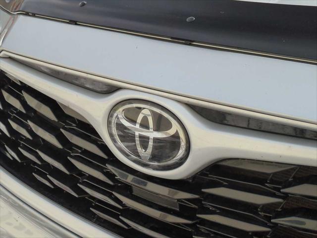 used 2021 Toyota Highlander car, priced at $34,386