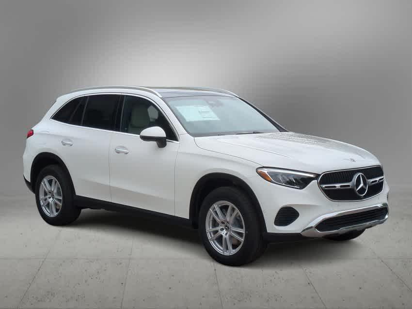 new 2025 Mercedes-Benz GLC 300 car, priced at $56,545