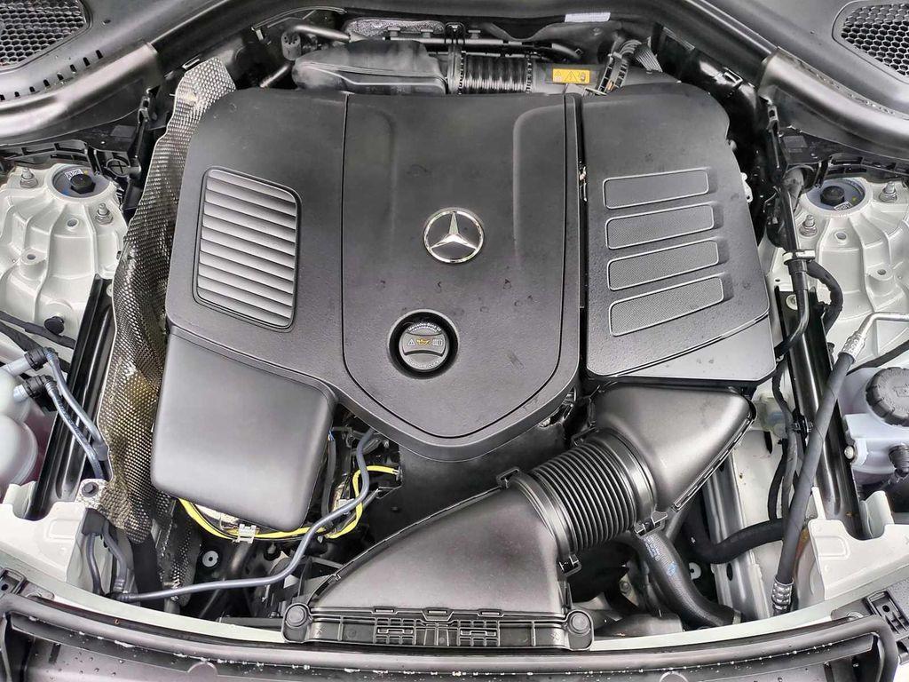 new 2025 Mercedes-Benz GLC 300 car, priced at $56,545