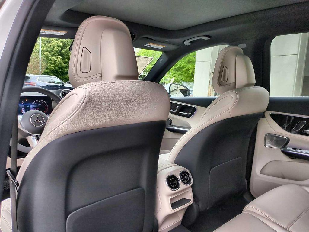 new 2025 Mercedes-Benz GLC 300 car, priced at $56,545