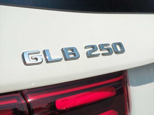 new 2025 Mercedes-Benz GLB 250 car, priced at $50,450