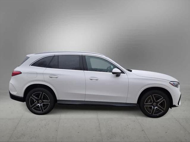 new 2025 Mercedes-Benz GLC 300 car, priced at $59,835