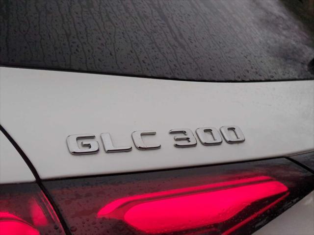 new 2025 Mercedes-Benz GLC 300 car, priced at $59,835