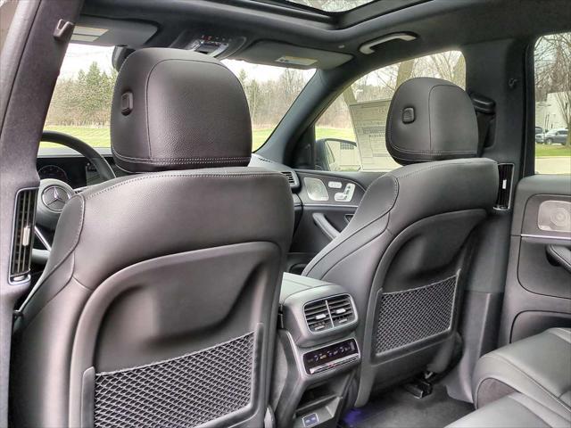new 2025 Mercedes-Benz GLS 450 car, priced at $91,615