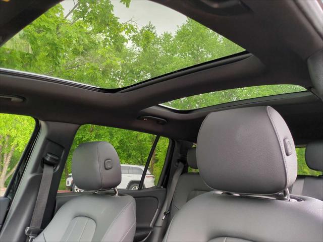used 2023 Mercedes-Benz GLB 250 car, priced at $33,999
