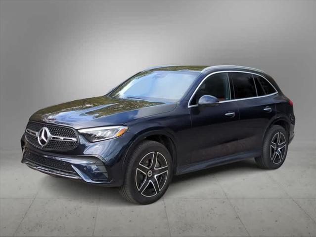 new 2024 Mercedes-Benz GLC 300 car, priced at $58,995