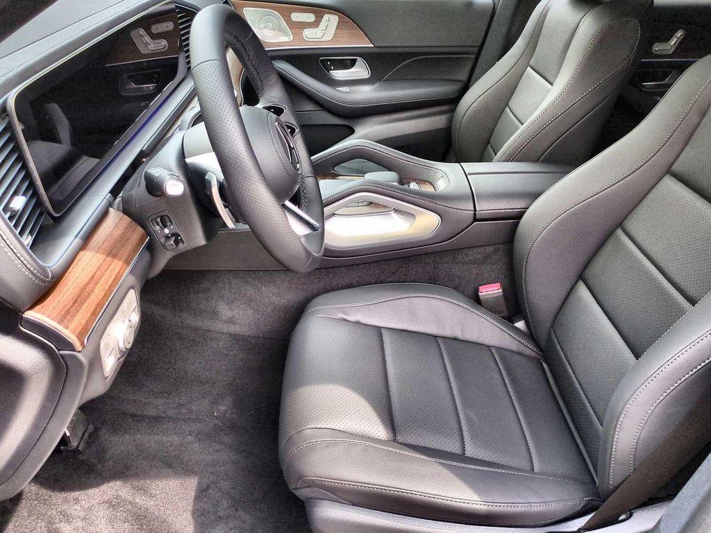 new 2025 Mercedes-Benz GLS 450 car, priced at $96,495