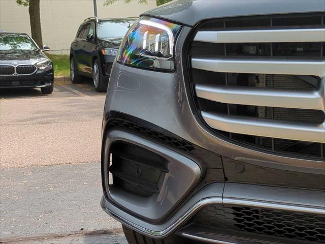 new 2025 Mercedes-Benz GLS 450 car, priced at $96,495