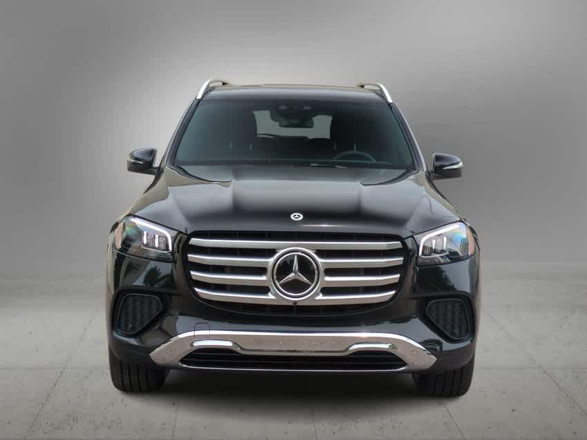 new 2025 Mercedes-Benz GLS 450 car, priced at $91,945