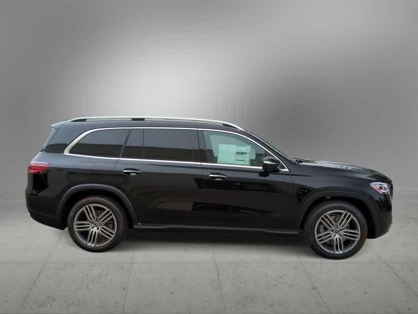 new 2025 Mercedes-Benz GLS 450 car, priced at $91,945