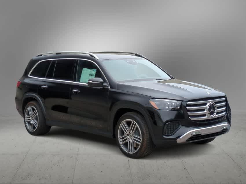 new 2025 Mercedes-Benz GLS 450 car, priced at $91,945