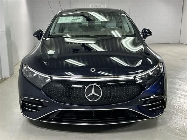 new 2024 Mercedes-Benz EQS 450 car, priced at $111,999