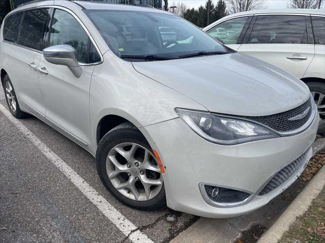 used 2020 Chrysler Pacifica car, priced at $19,186