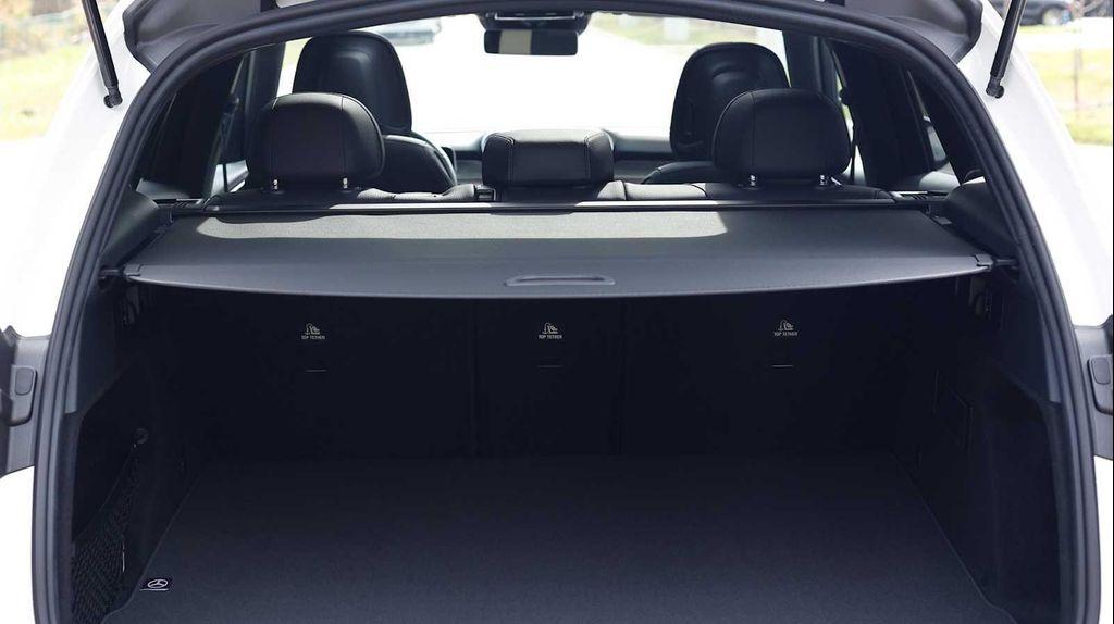 new 2026 Mercedes-Benz GLC 300 car, priced at $59,020