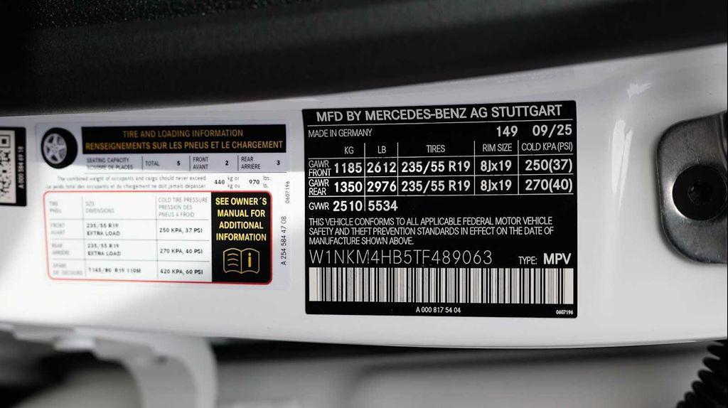 new 2026 Mercedes-Benz GLC 300 car, priced at $59,020