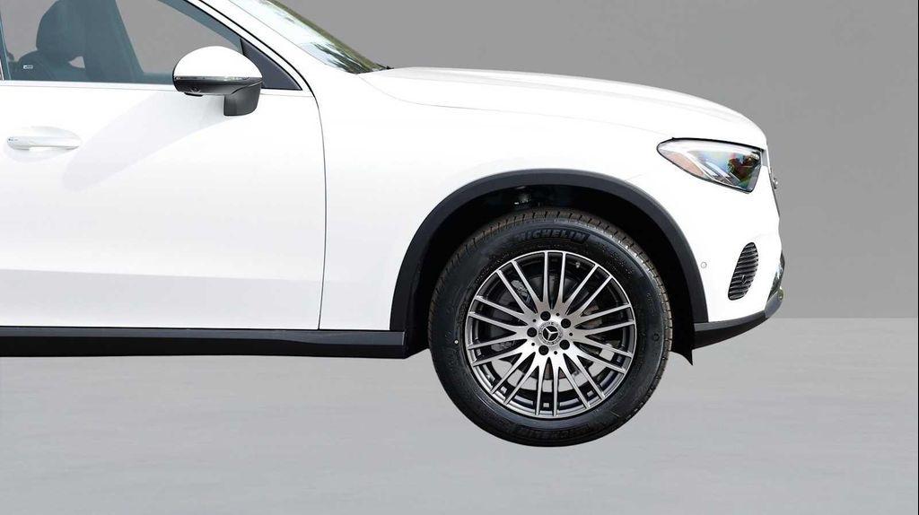 new 2026 Mercedes-Benz GLC 300 car, priced at $59,020
