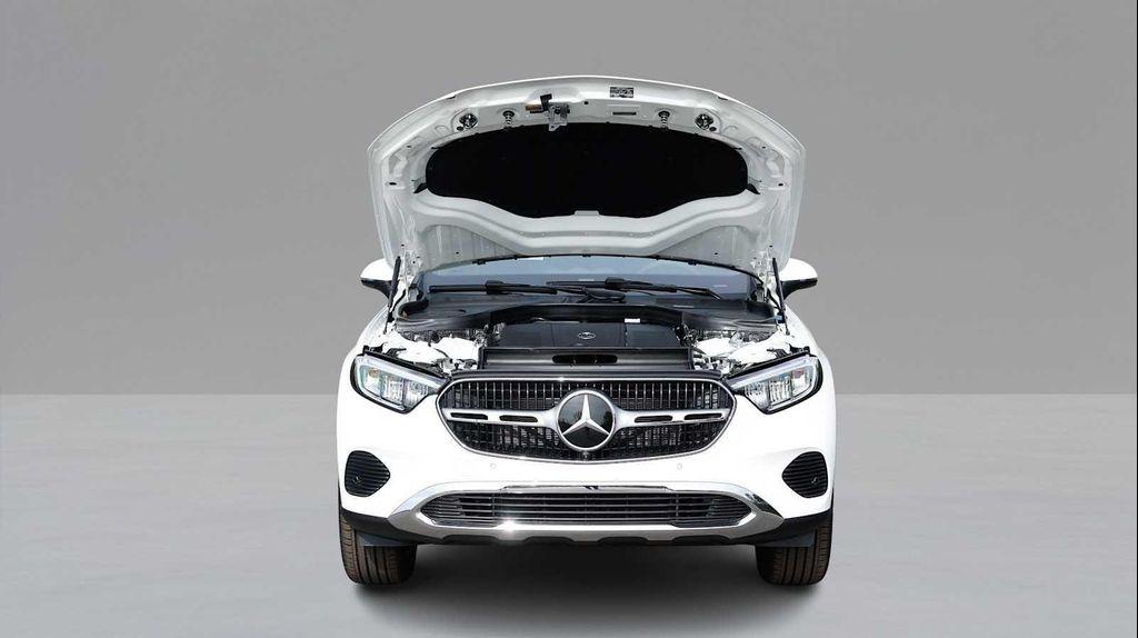 new 2026 Mercedes-Benz GLC 300 car, priced at $59,020