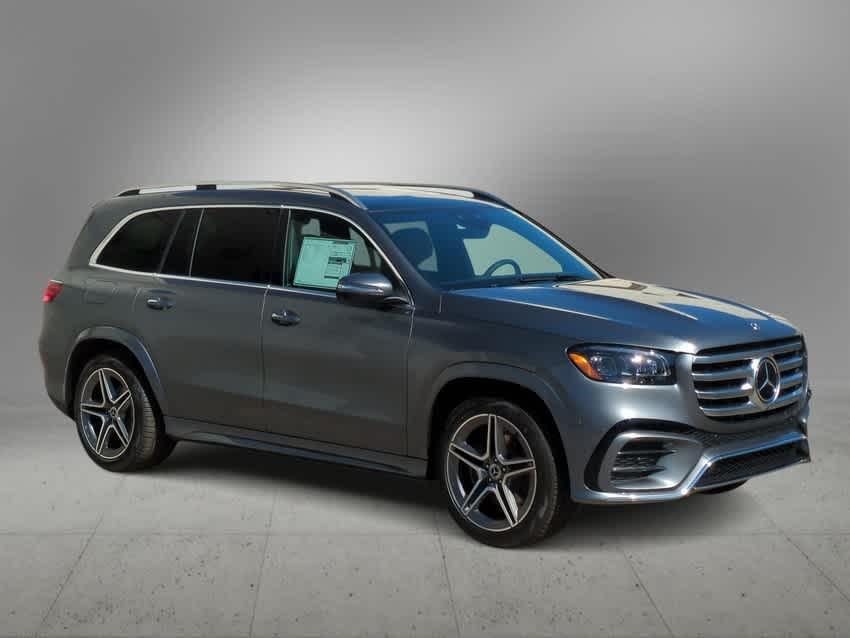 new 2025 Mercedes-Benz GLS 450 car, priced at $98,905