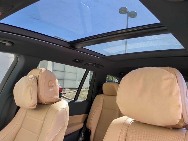 new 2025 Mercedes-Benz GLS 450 car, priced at $98,905