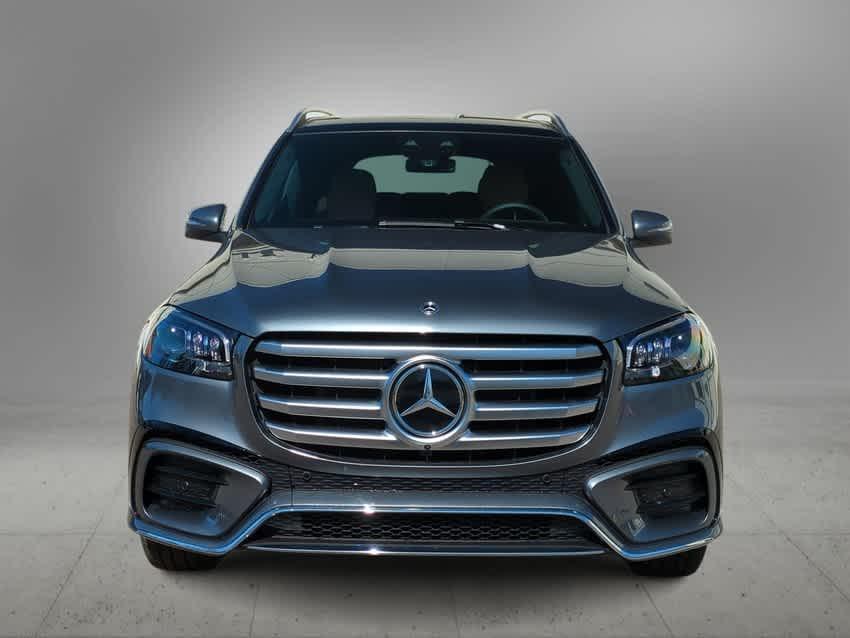 new 2025 Mercedes-Benz GLS 450 car, priced at $98,905