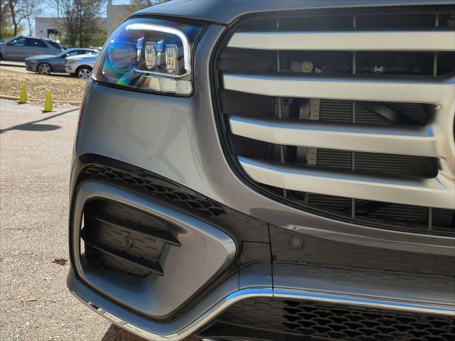 new 2025 Mercedes-Benz GLS 450 car, priced at $98,905
