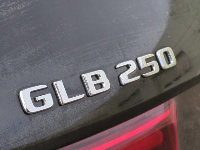 new 2024 Mercedes-Benz GLB 250 car, priced at $41,001