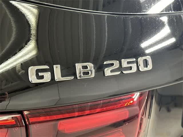 new 2024 Mercedes-Benz GLB 250 car, priced at $53,215