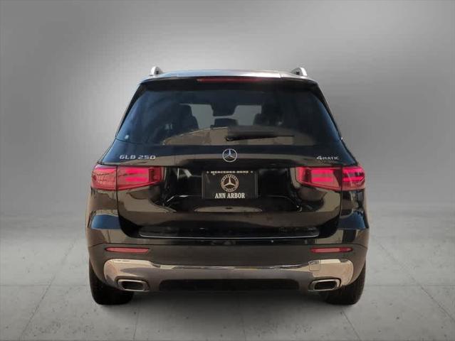 new 2024 Mercedes-Benz GLB 250 car, priced at $53,215