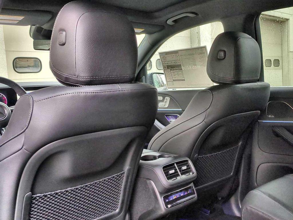 new 2025 Mercedes-Benz GLS 450 car, priced at $95,685