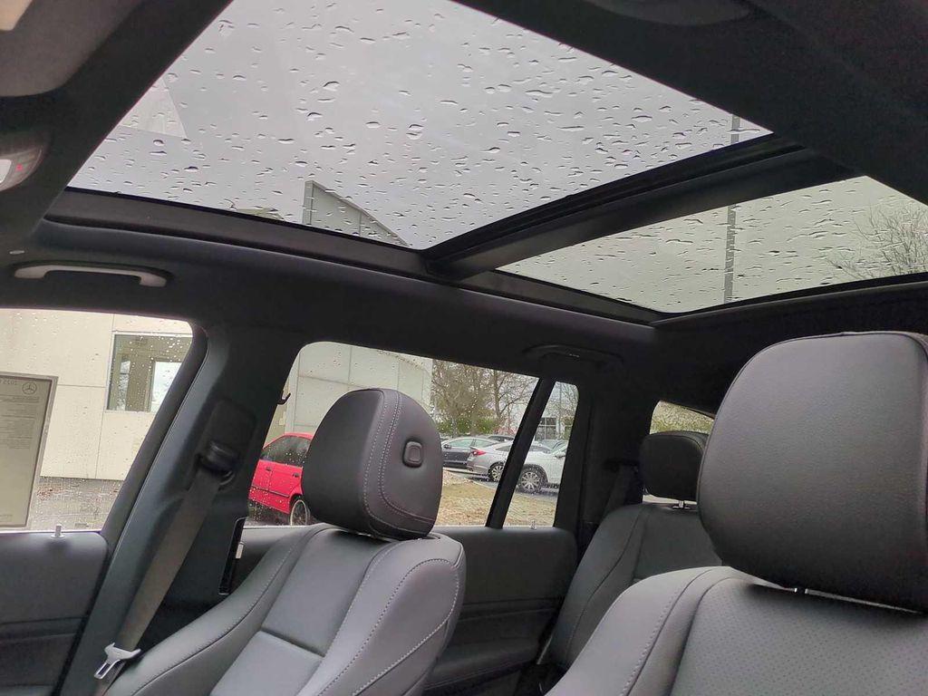 new 2025 Mercedes-Benz GLS 450 car, priced at $95,685