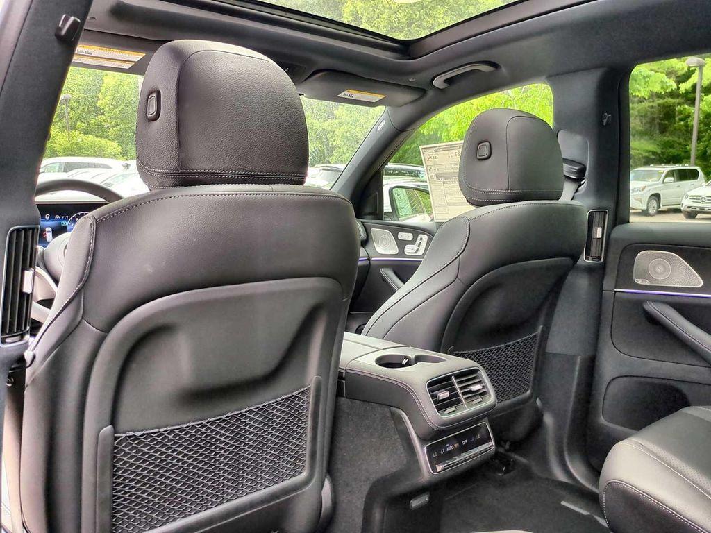 new 2025 Mercedes-Benz GLS 450 car, priced at $91,945