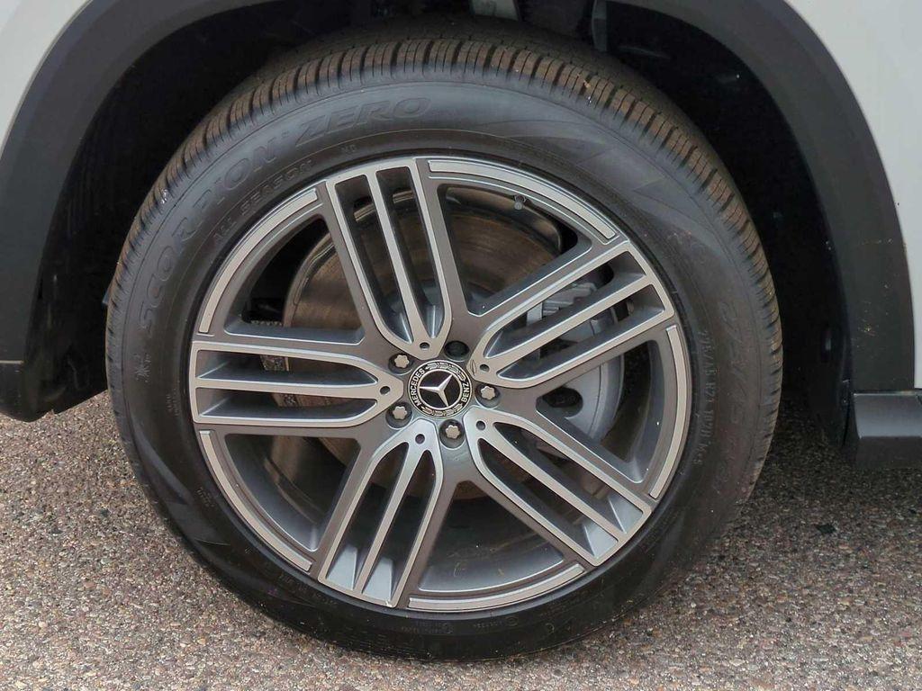 new 2025 Mercedes-Benz GLS 450 car, priced at $91,945