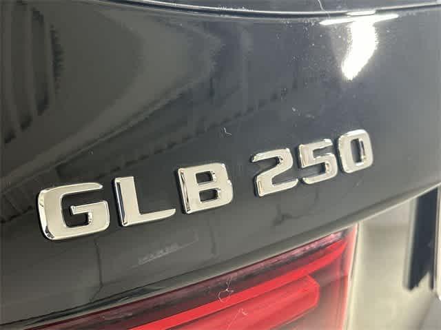 new 2024 Mercedes-Benz GLB 250 car, priced at $49,995