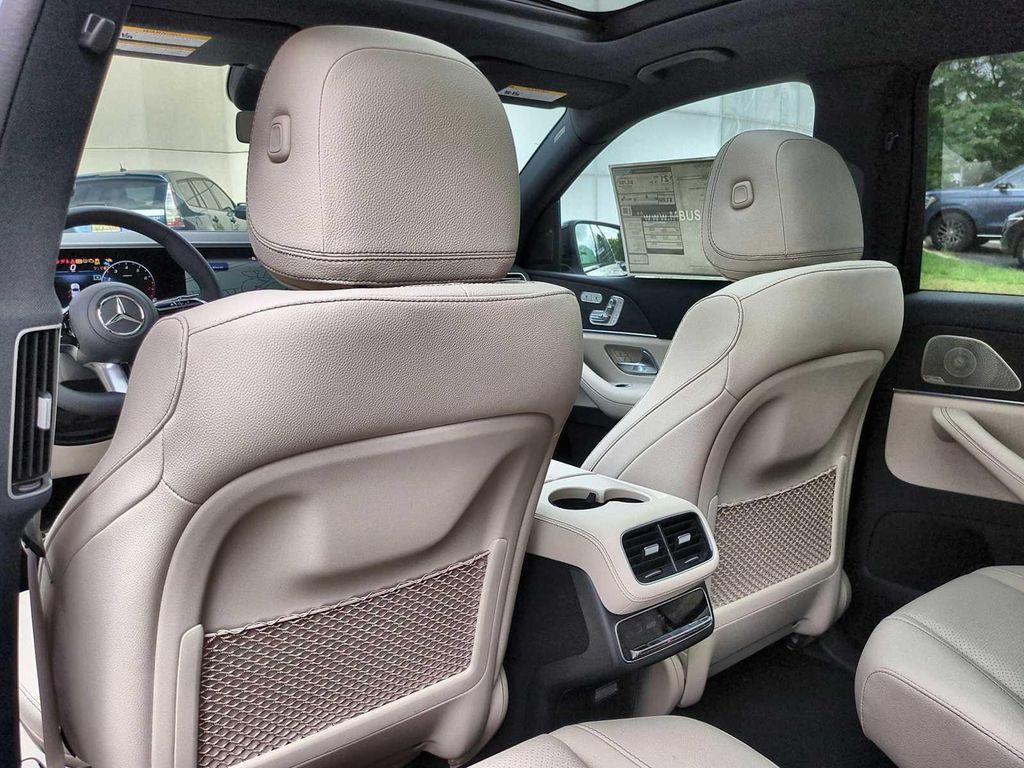 new 2025 Mercedes-Benz GLS 450 car, priced at $97,430