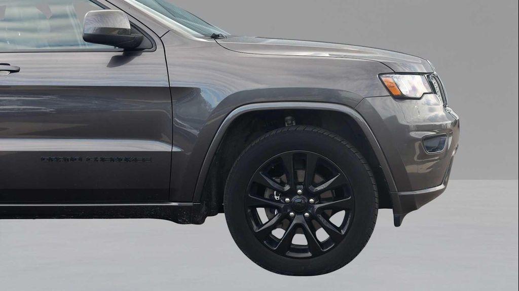 used 2019 Jeep Grand Cherokee car, priced at $18,546