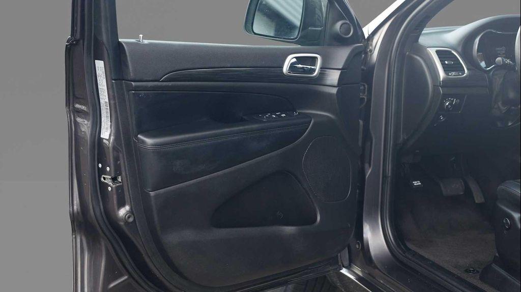 used 2019 Jeep Grand Cherokee car, priced at $18,546